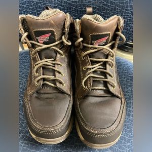 Redwing safety toe boots size 12 wide. Practically brand new.